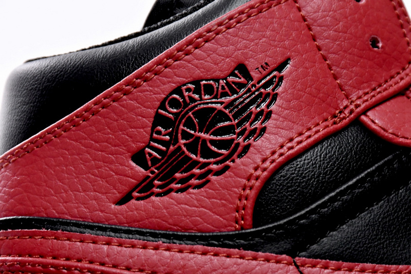MID Air Jordan 1 Mid Banned