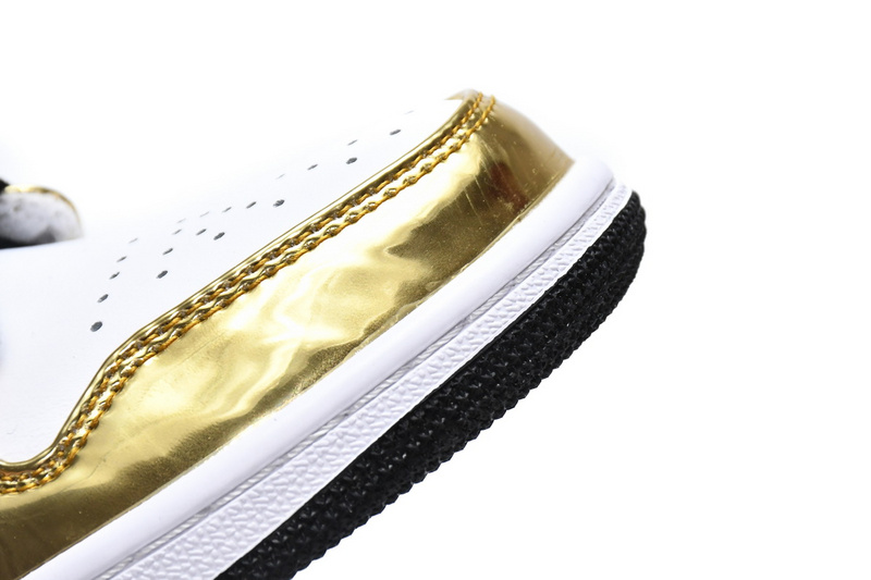 MID Air Jordan 1 Mid SE GS Metallic Gold