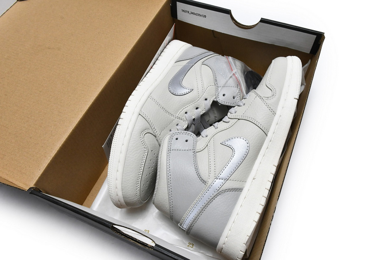 MID Air Jordan 1 Mid SE Light Bone