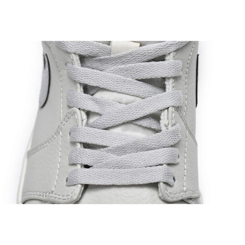 MID Air Jordan 1 Mid SE Light Bone