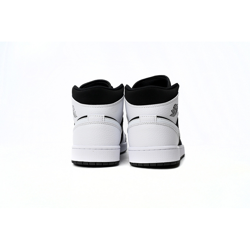 MID Air Jordan 1 Mid Tuxedo