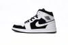 MID Air Jordan 1 Mid Tuxedo