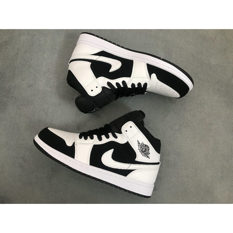 MID Air Jordan 1 Mid Tuxedo
