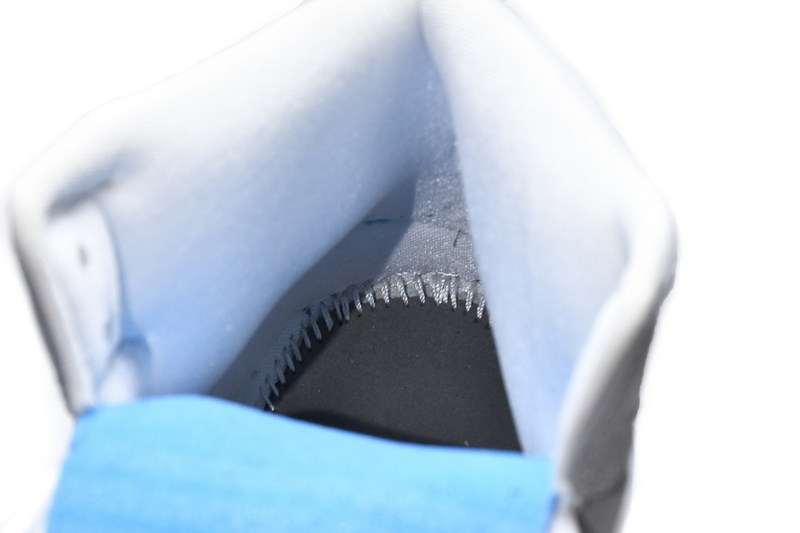 MID Air Jordan 1 Mid Wolf Grey Aluminum