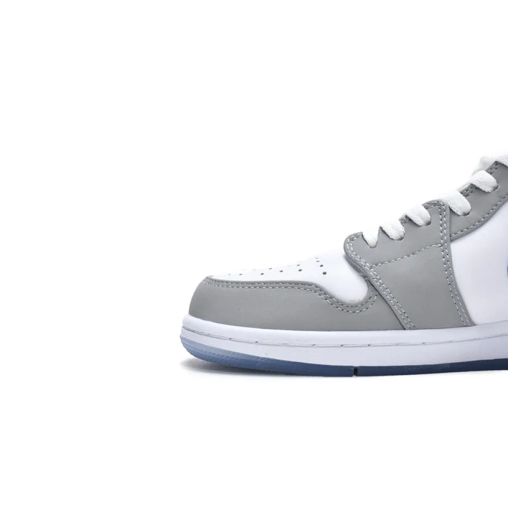 MID Air Jordan 1 Mid Wolf Grey Aluminum