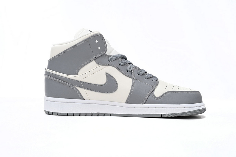 MID Air Jordan 1 White Soot