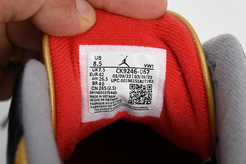 PB Air Jordan 3 WMNS Black Gold