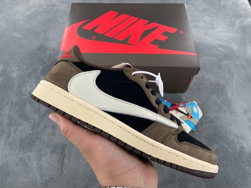 PRO  Travis Scott x Air Jordan 1 Low OG SP-T