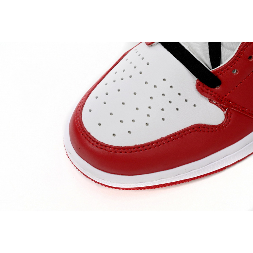 Q3 Air Jordan 1 High OG “Chicago