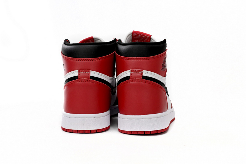 Q3 Air Jordan 1 High OG “Chicago