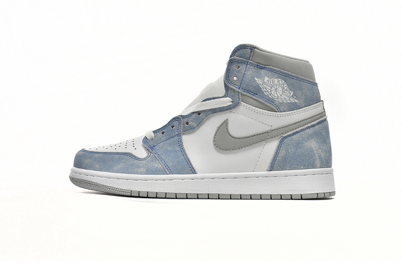 Q3 Air Jordan 1 High OG Hyper Royal