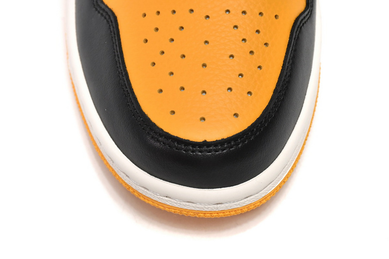 Q3 Air Jordan 1 High OG Yellow Toe Taxi