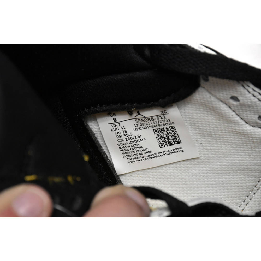 Q3 Air Jordan 1 High OG Yellow Toe Taxi