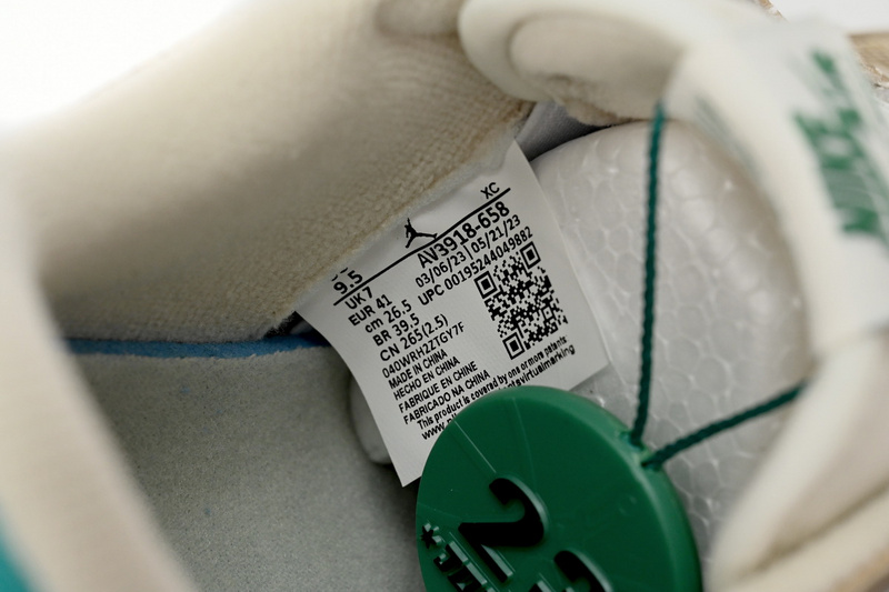 Q3 Air Jordan 1 Low Aqua