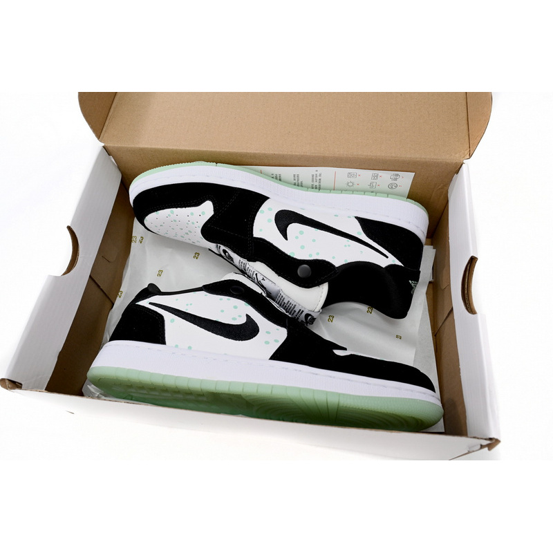 Q3 Air Jordan 1 Low Glow All Over The Sky With Stars