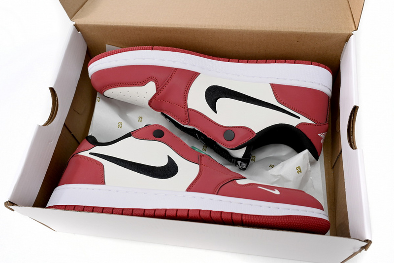 Q3 Air Jordan 1 Low Slip WMNS NRG White Red