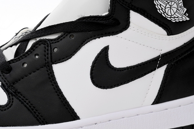 Q3 Air Jordan 1 Retro High OG Black White