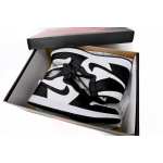Q3 Air Jordan 1 Retro High OG Black White