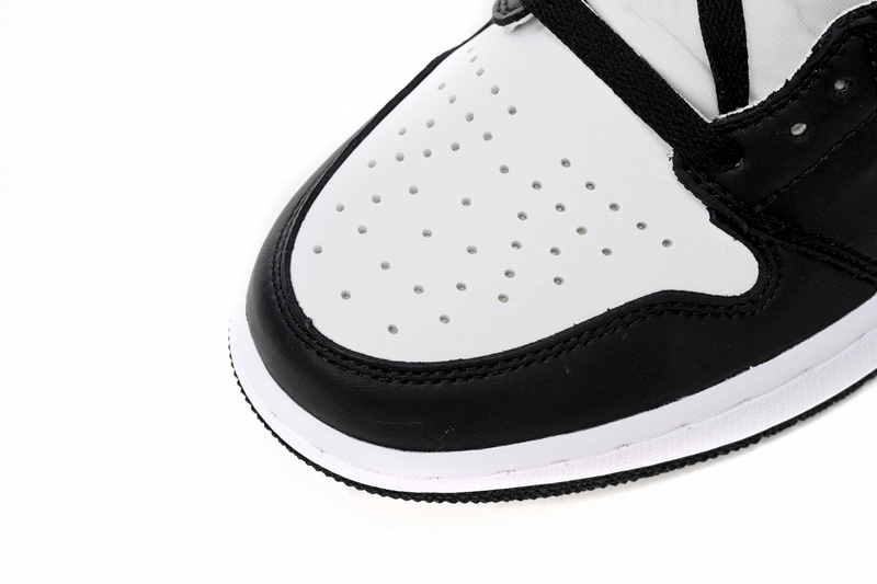 Q3 Air Jordan 1 Retro High OG Black White