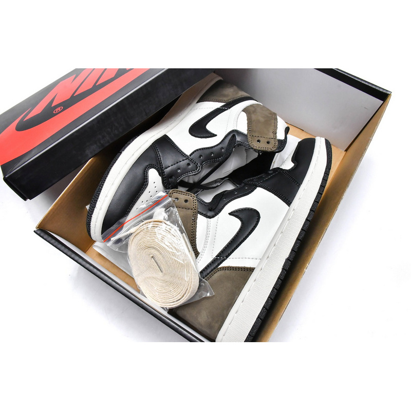 Q3 Air Jordan 1 Retro High OG Dark Mocha