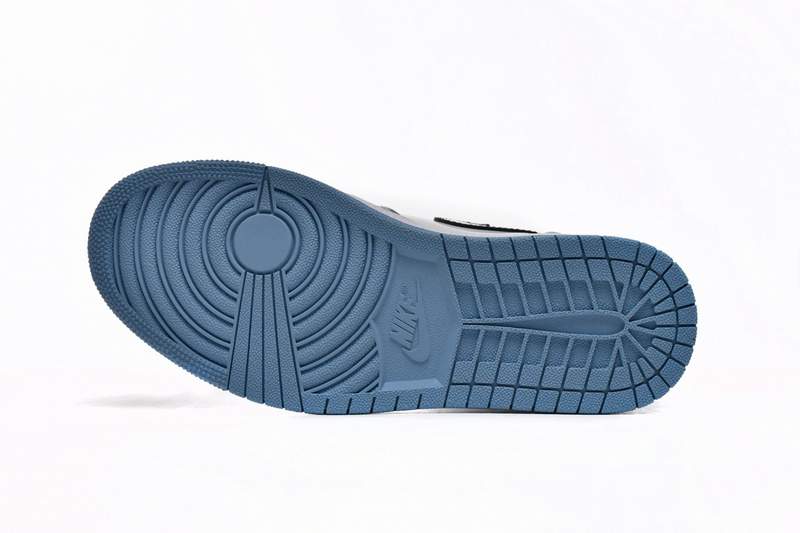 Q3 Air Jordan 1 Retro High OG UNC Patent