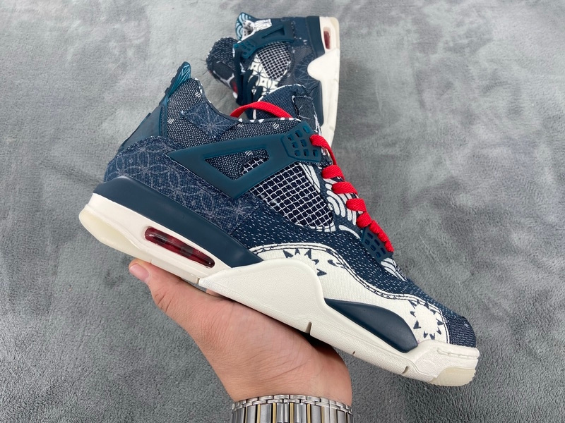Q4 Batch  Air Jordan 4 Retro SE Deep Ocean