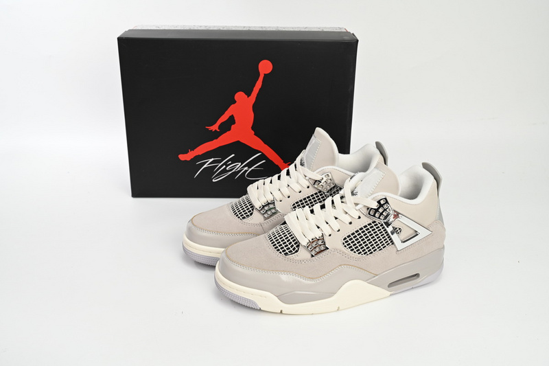 Q4 Batch  Air Jordan 4 WMNS “Frozen Moments”