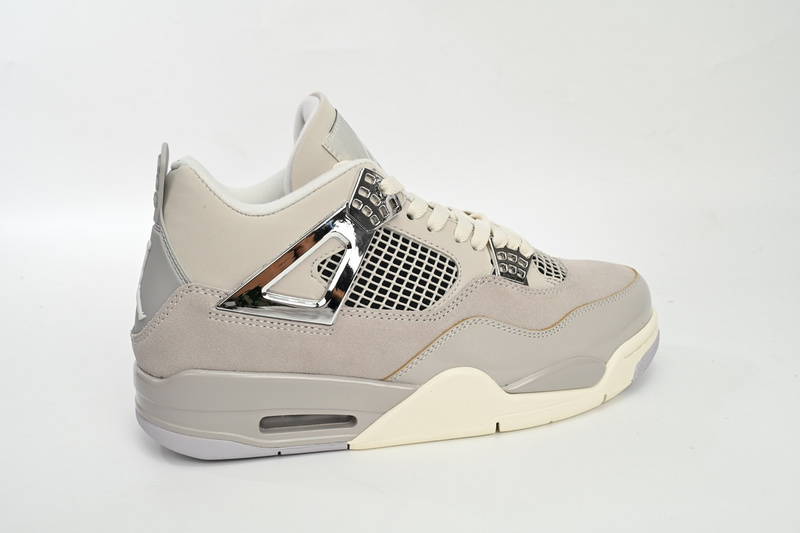 Q4 Batch  Air Jordan 4 WMNS “Frozen Moments”