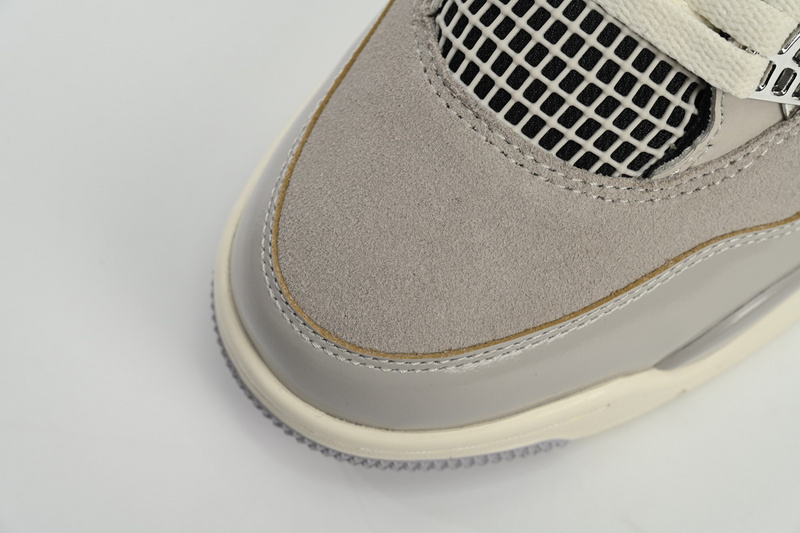 Q4 Batch  Air Jordan 4 WMNS “Frozen Moments”