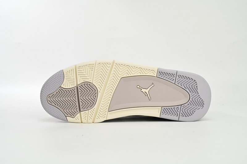 Q4 Batch  Air Jordan 4 WMNS “Frozen Moments”