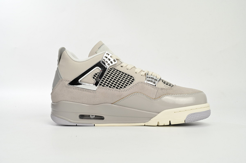 Q4 Batch  Air Jordan 4 WMNS “Frozen Moments”