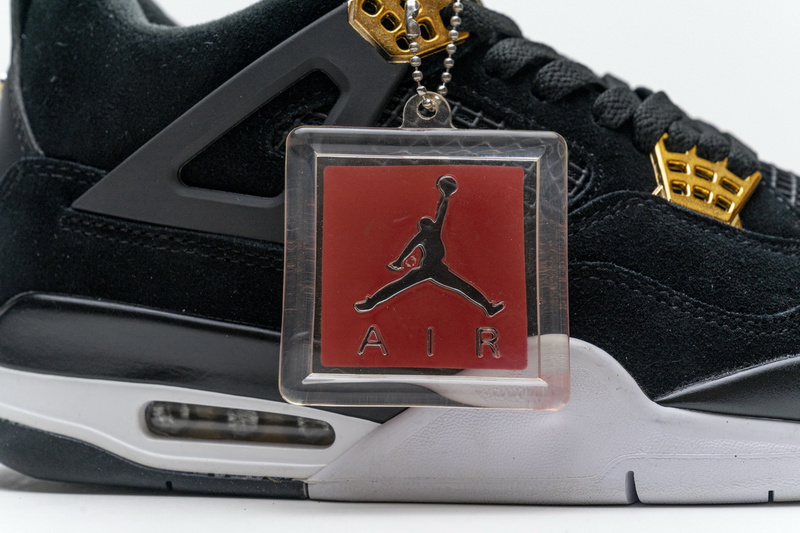 Q4 Batch Air Jordan 4 Retro “Royalty”