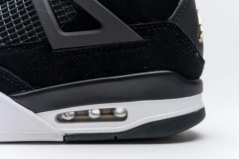 Q4 Batch Air Jordan 4 Retro “Royalty”