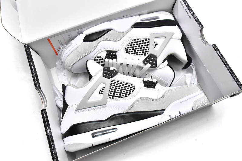 Q4 Batch Air Jordan 4 Retro Military Black