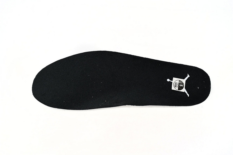 Q4 Batch Air Jordan 4 Thunder