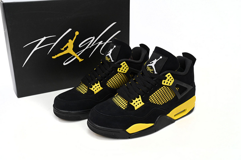 Q4 Batch Air Jordan 4 Thunder