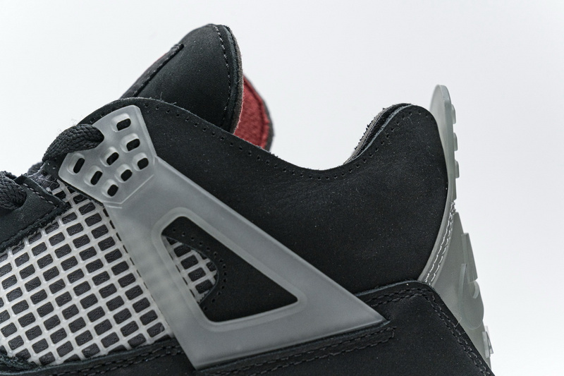 Q4 Batch OFF White x Air Jordan 4 Bred