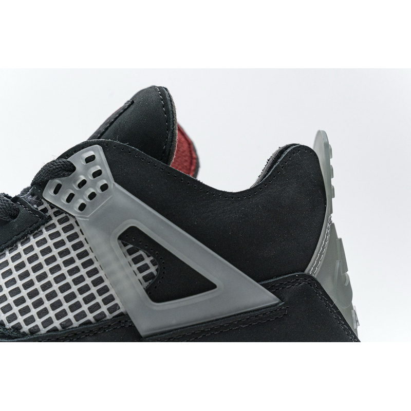 Q4 Batch OFF White x Air Jordan 4 Bred