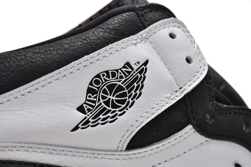 STOS  Air Jordan 1 Bleached Coral