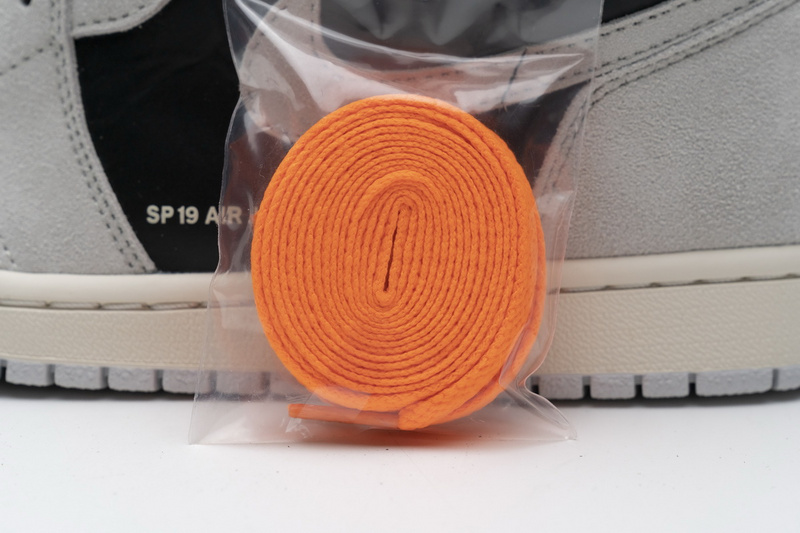 XH  Air Jordan 1 OG Hi Retro“Neutral Grey”