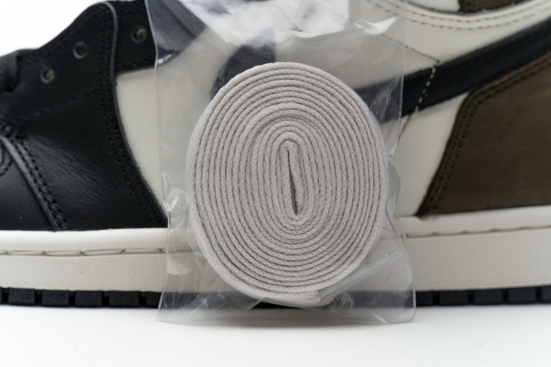 XH Air Jordan 1 Retro High OG 'Dark Mocha'