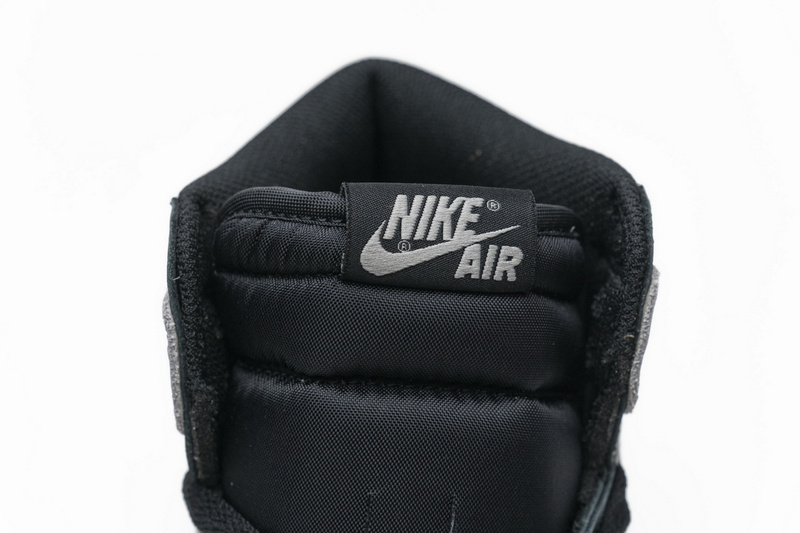 XH  Air Jordan Retro 1 High OG “Sahdow”