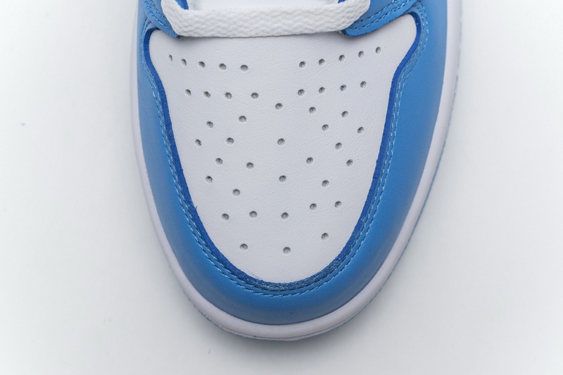 XH  Air Jordan 1 RetroUNC