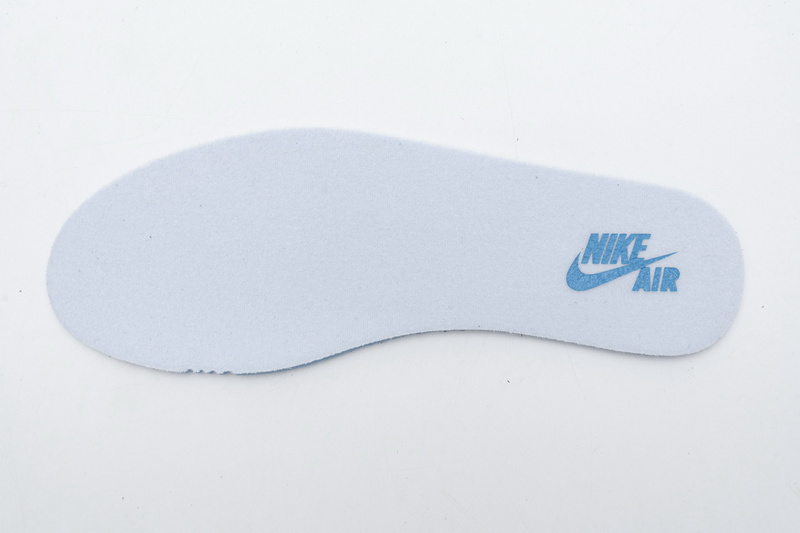 XH  Air Jordan 1 RetroUNC