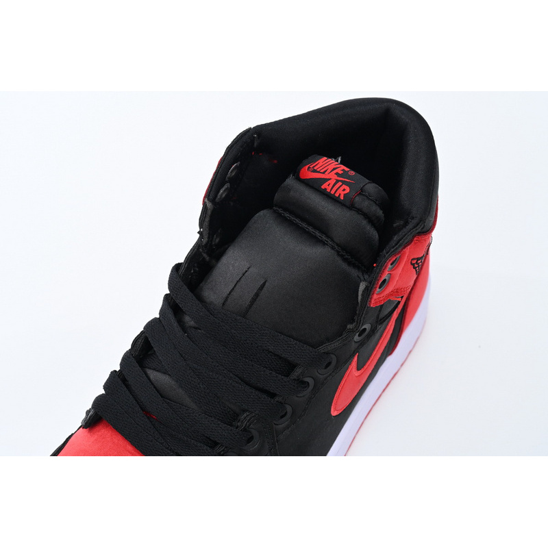 XH Air Jordan 1 High OG WMNS “Satin Bred”