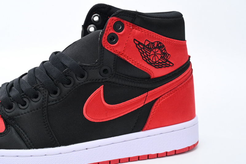 XH Air Jordan 1 High OG WMNS “Satin Bred”
