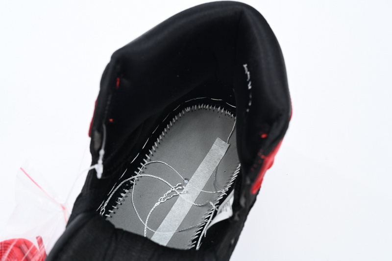 XH Air Jordan 1 High OG WMNS “Satin Bred”