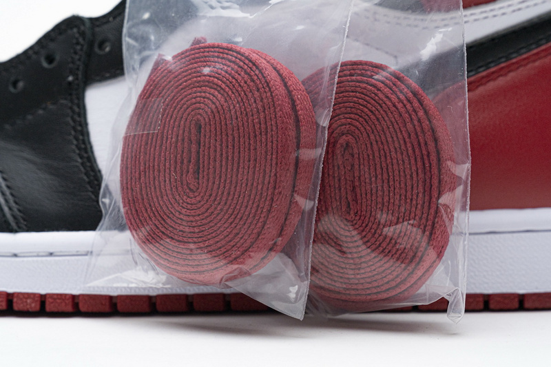 XH Air Jordan 1 OG High 'Black Toe'