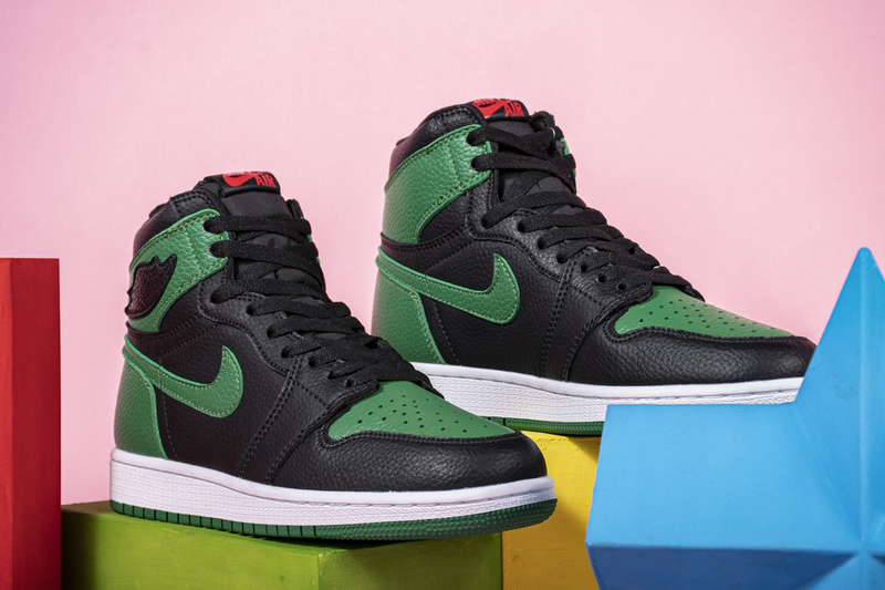 XH Air Jordan 1 Retro High OG “Pine Green”