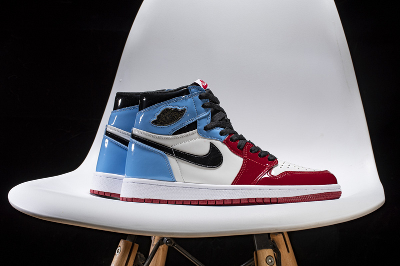 XH Air Jordan 1 Retro High OG Fearless